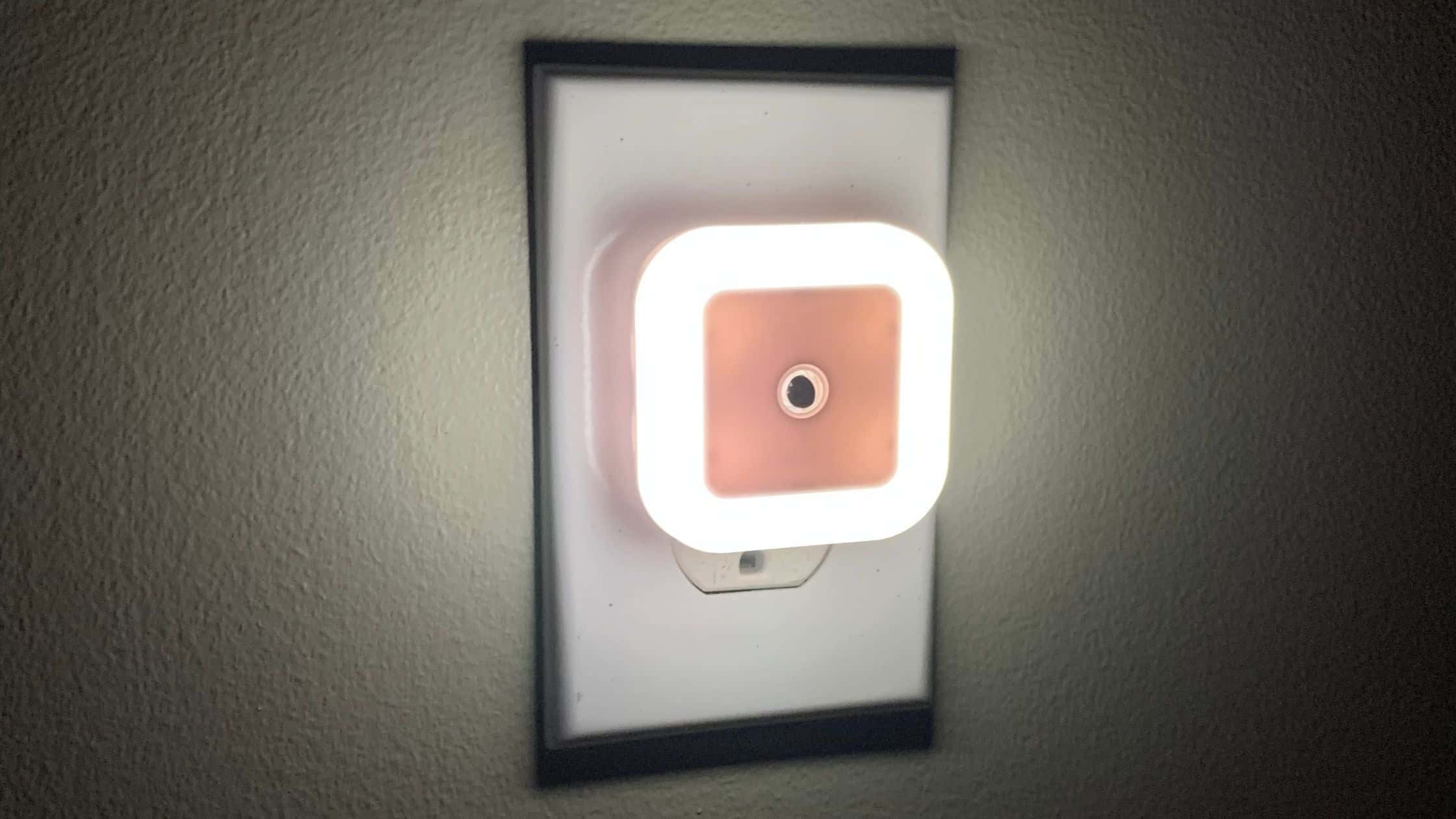 LED vanity light fixture for bathroom mirrors and decor.